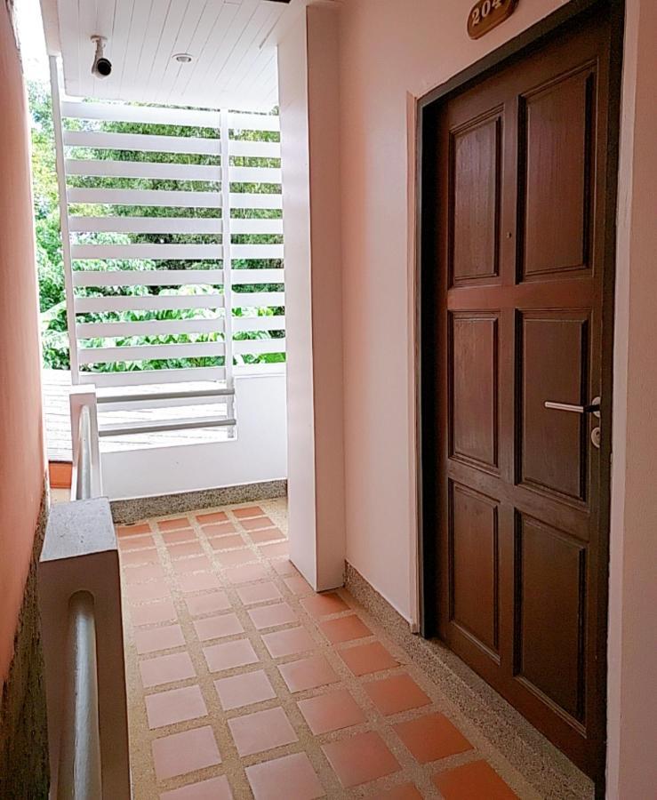 Aromdee At Naithon Beach Exterior foto